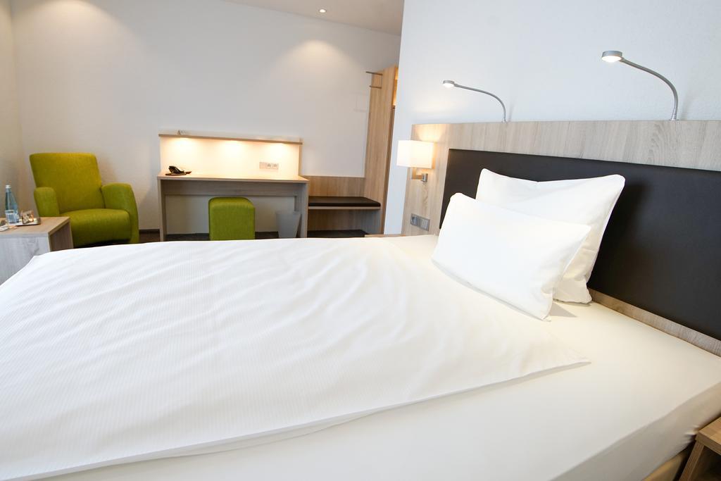 Hotel Go2Bed Weil Am Rhein - Basel Exterior foto