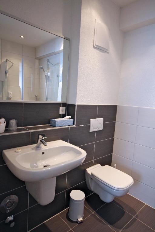 Hotel Go2Bed Weil Am Rhein - Basel Quarto foto